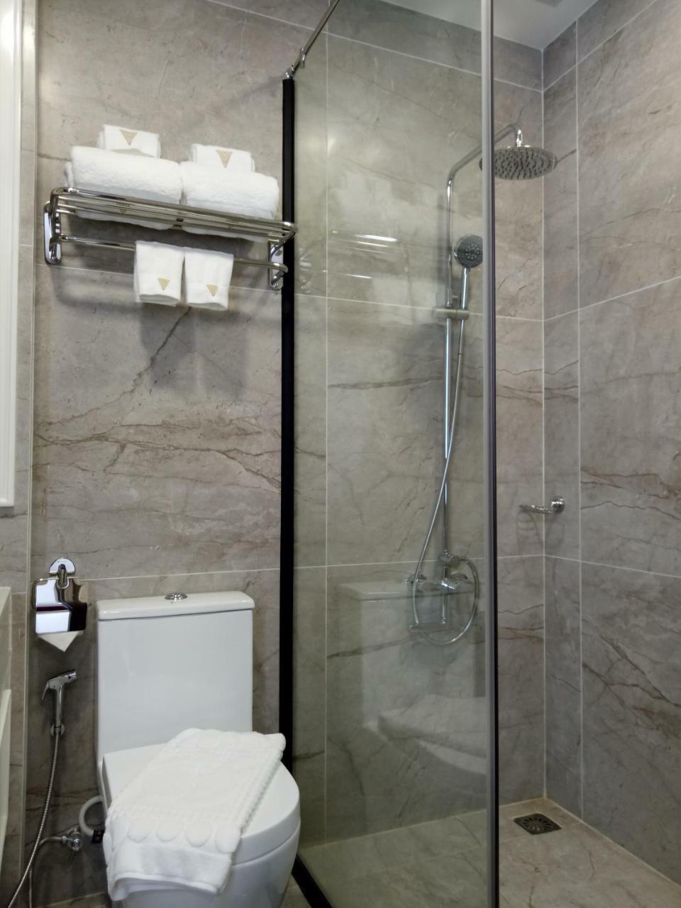 V Boutique Hotel Phnompen Kültér fotó